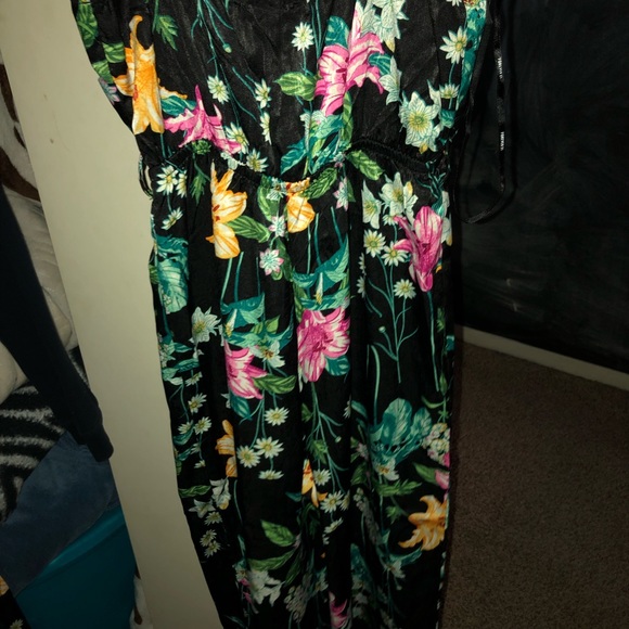 ROMPER - Picture 2 of 2